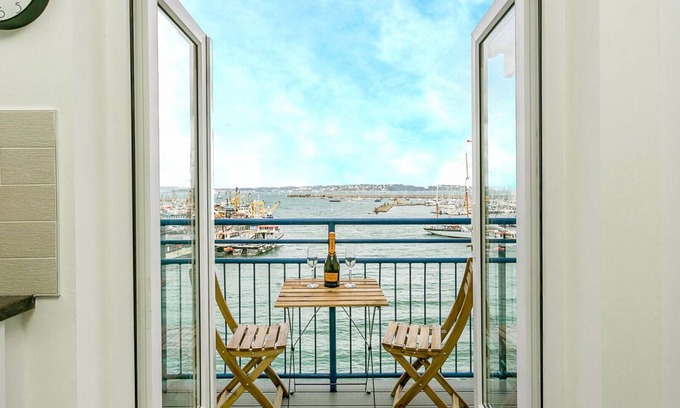 Brixham House | 17 Moorings Reach - Two Bedroom House, Sleeps 4