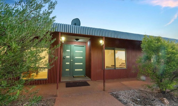 Exmouth House | 17 Skipjack Circle