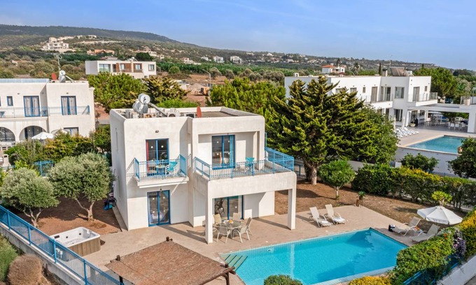 Agios Georgios Pegeias Villa | 170 m² Villa ∙ 4 bedrooms ∙ 8 guests
