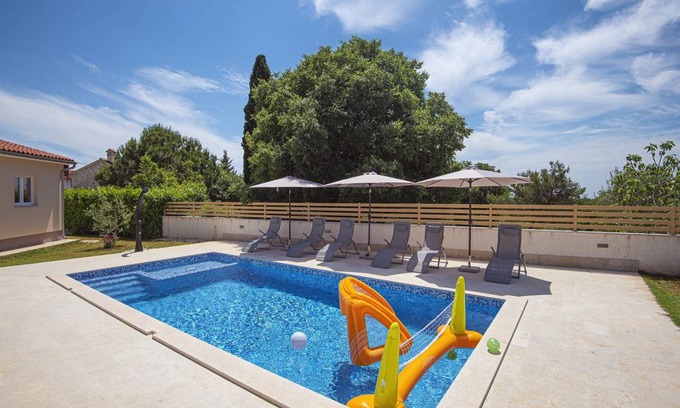 Divsici House | 170 m² House ∙ 3 bedrooms ∙ 8 guests