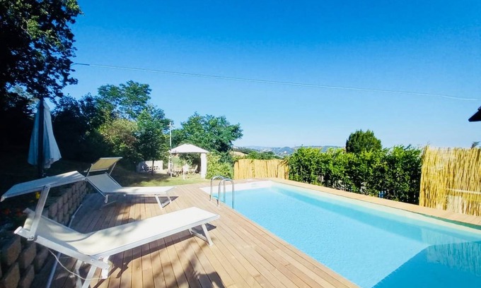 Montelabbate Apartment | 170 m² Studio flat ∙ 1 bedroom ∙ 3 guests