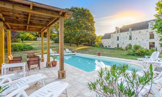 Concourson-sur-Layon Villa | 17th Century Manor House