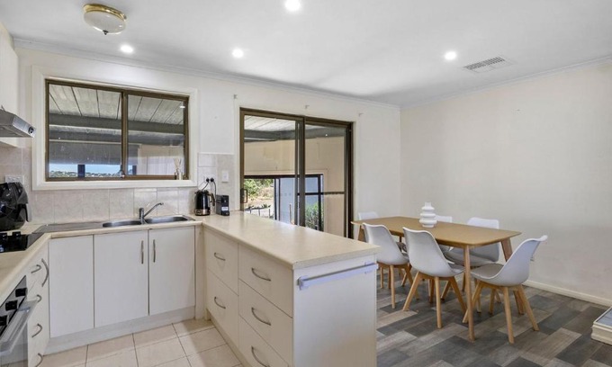 Normanville House | 18 Heathcote Street