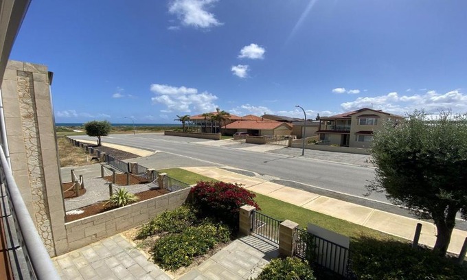 Jurien Bay House | 18 On Doust