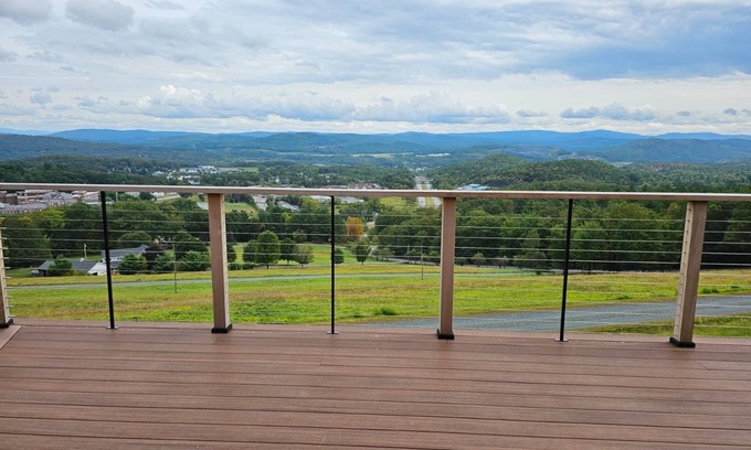 White River Junction House | 180-degree panoramic views of Vermont's mountains from the living room and Deck