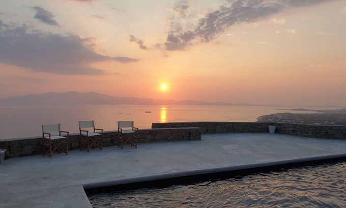Naxos Villa | 180-degree panoramic view of the sea and Paros. Stunning sunsets!