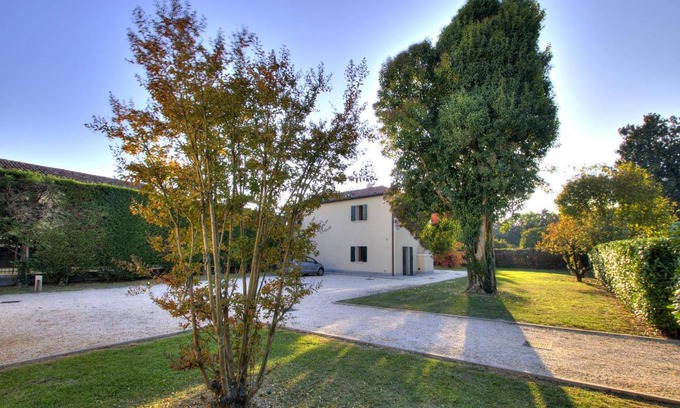 Stra Apartment | 180 m² Apartment ∙ 3 bedrooms ∙ 6 guests