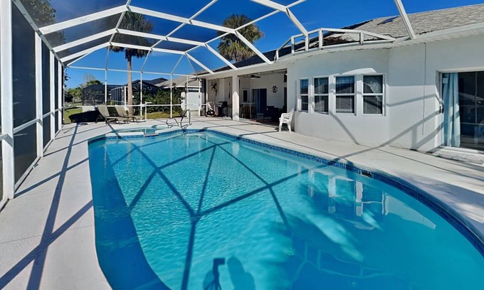 Palm Harbor House | 182 m² House ∙ 3 bedrooms ∙ 6 guests