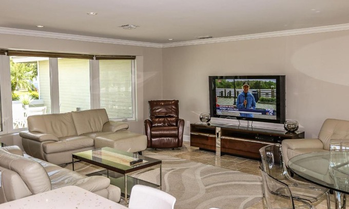 Siesta Isle House | 18388 Cutlass Drive