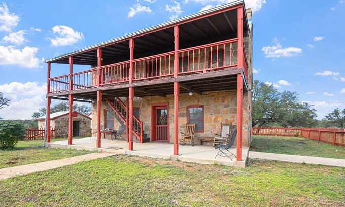 Llano House | 186 m² House ∙ 5 bedrooms ∙ 14 guests