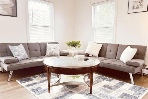 Malden Apartment | 19 Malden 3Br Apt on 2F with WIFi and Free parking with Windows AC