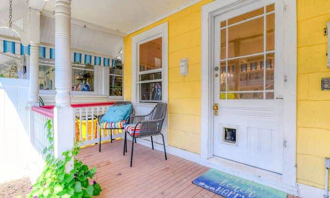 Ocean Grove Apartment | 19 Webb 1W First Floor 1-bedroom apt with WiFi and AC near beach in Ocean Grove
