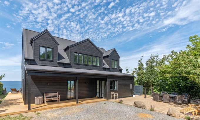 Vang House | 190 m² House ∙ 4 bedrooms ∙ 8 guests