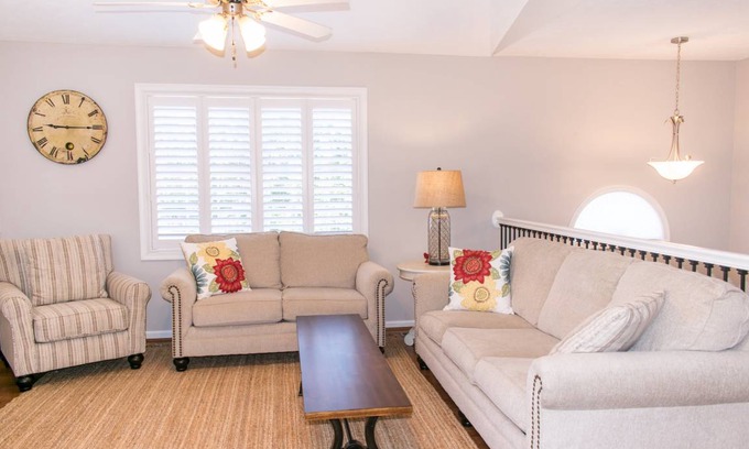 Rustburg House | 191 m² House ∙ 4 bedrooms ∙ 8 guests