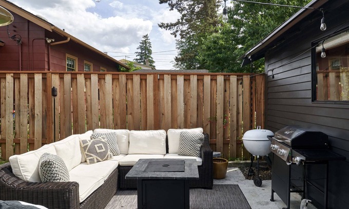 Piedmont House | 1923 Bungalow with Modern Charm