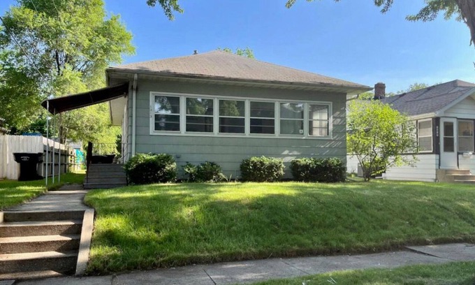 Northeast South Bend House | 1927 Charming Cedar House