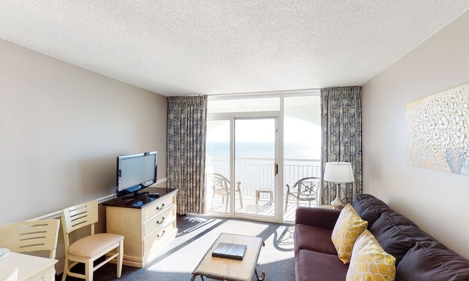 Myrtle Beach Condo | 19th Floor Oceanfront Snowbird Friendly Condo w/ Shared Pool/Hot Tub, AC, WiFi