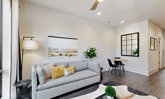 Hillsboro Village Condo | 19th & Wedgewood | New Luxury Hideaway | Walk to Dining, Vanderbilt & Belmont