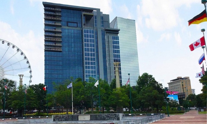 Downtown Atlanta Resort | 1BD/Atlanta - Downtown w/Rooftop Pool and Pool Bar!