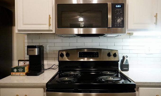 Willow Meadows/Willowbend Area Apartment | 1BR APT by NRG, Uptown Galleria, Med Center