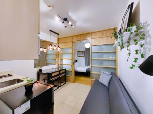 Pembo Apartment | 1BR Condotel Ridgewood Towers Near Airport #RW04-1