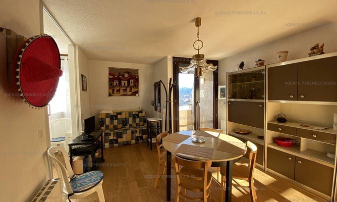 Les Angles Apartment | 1BR for 4 with parking and ski locker 300m from shops