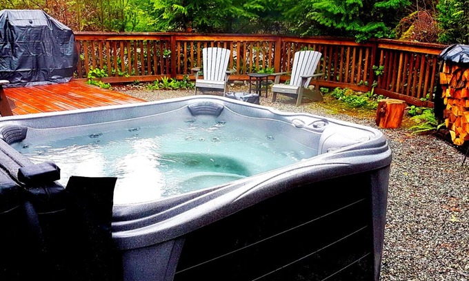 Port Renfrew Cottage | 1BR, Garden View, Pet Friendly, Hot Tub, Sleeps 4