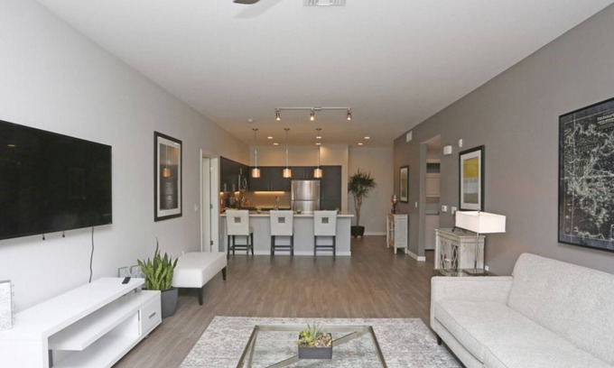 Menlo Park Condo | 1BR Lux. Apartments Near Facebook Headquarters