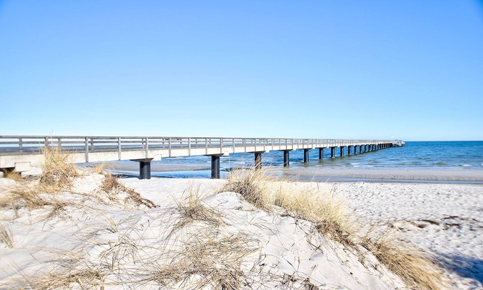 Schonberger Strand House | 1st beach row