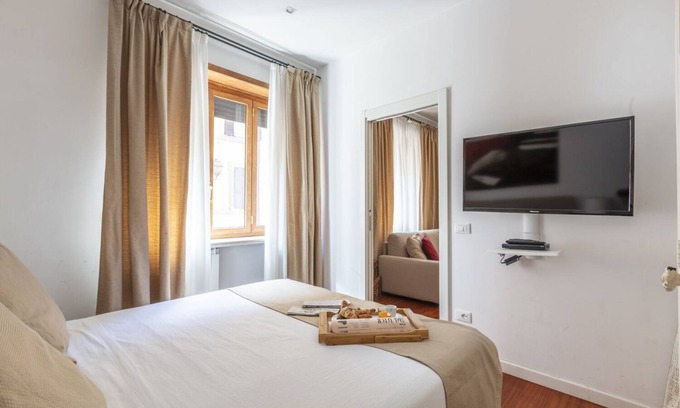 Rione IV Campo Marzio Apartment | 2 Apartments in the same building Piazza del Popolo 1+2