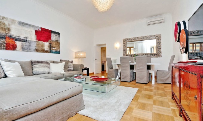 Rione IV Campo Marzio Apartment | 2 Apartments same building Piazza del Popolo 1+3