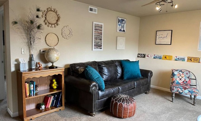 Laramie Apartment | 2 BD delight in North Laramie