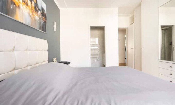 Quartier de la Plaine-de-Monceaux Apartment | 2 bdr 2 btr Récemment Refait à Neuf Près de Monceau