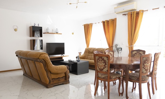 Praia Apartment | 2 bdr apt in Palmarejo Baixo, near seafront - LCGR