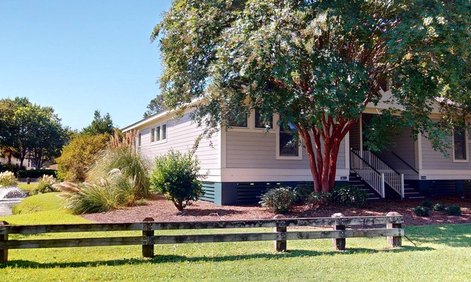 Litchfield by the Sea Villa | 2 Bdrm Lakeside Villa Scenic View With Amenities