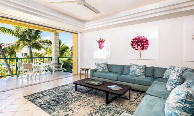 The Bight Condo | 2 Bdrm Pool & Marina View at The Yacht Club E12