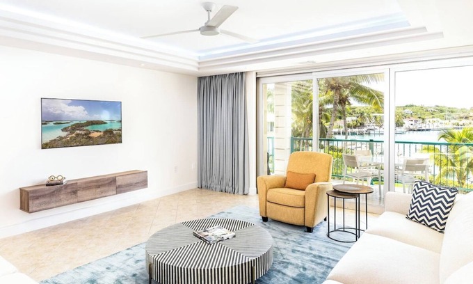 Providenciales Condo | 2 Bdrm Stunning Marina View at The Yacht Club C5
