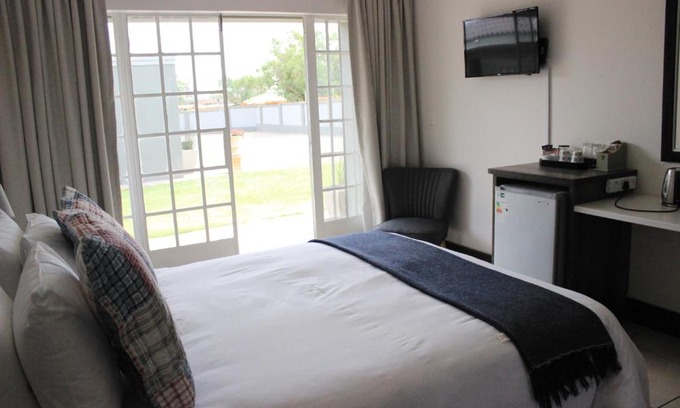 Klerksdorp House | 2 Be At Home Guesthouse