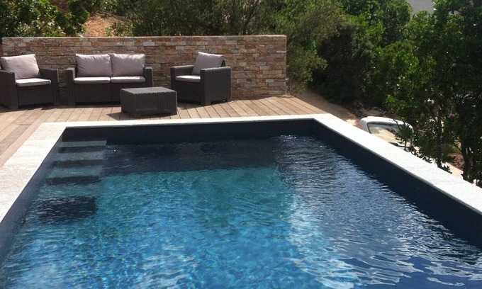 Cirendinu House | 2 bedroom house with private pool 5 minutes from the beaches