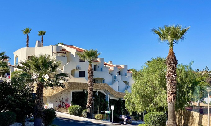 Carvoeiro Apartment | 2 bed/2 bathroom apartment on the desirable Monte Dourado complex close to beach