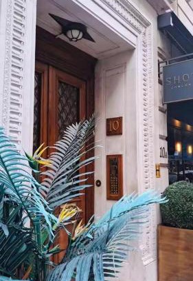 Mayfair Apartment | 2 Bed Flat In Mayfair Central London 1 Minute Walk To Oxford Circus and Green Park Station