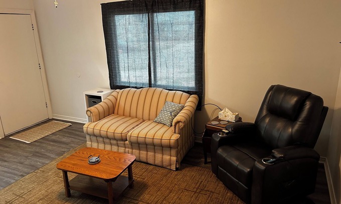 Rapid City House | 2 Bed house centrally located