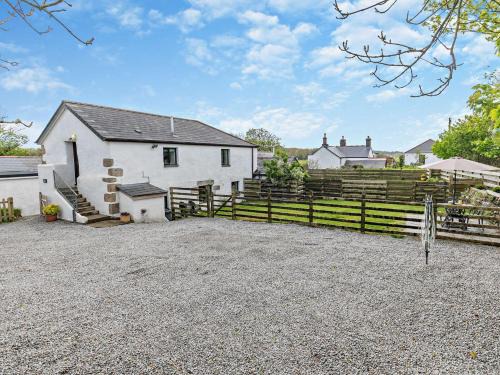 Camborne House | 2 Bed in Portreath OLDMM