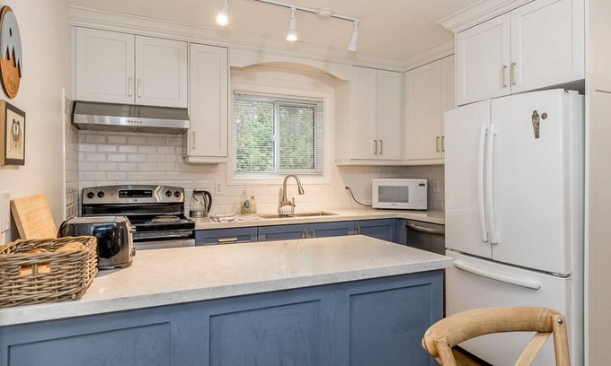 Tiny House | 2 Bedrm Cottage-Beach Access-Great for Families