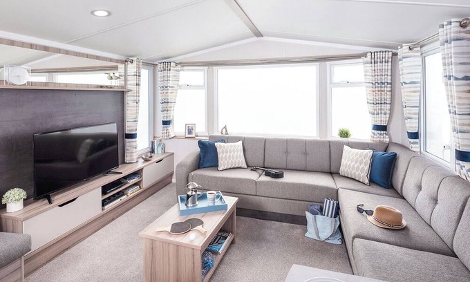 Cresswell House | 2 bedroom accommodation in Cresswell beach