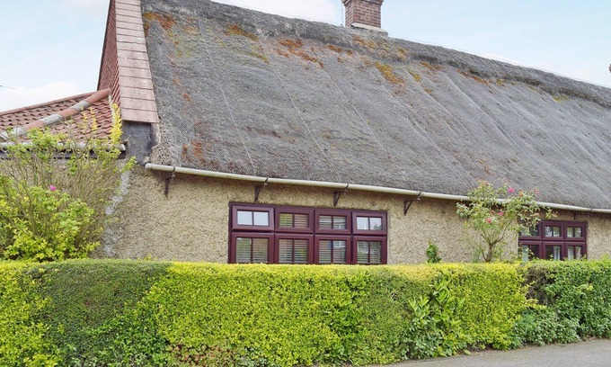 Winterton-on-Sea Cottage | 2 bedroom accommodation in Winterton-on-Sea