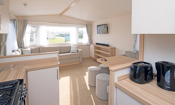 Hayling Island House | 2 bedroom accommodation in Hayling Island