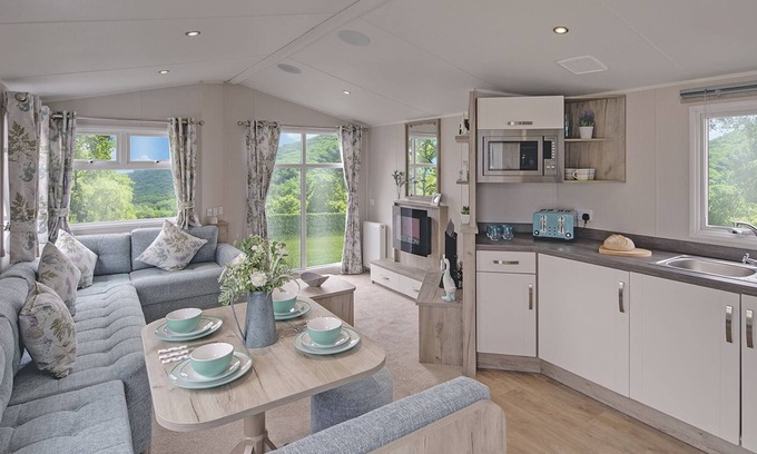 Hayling Island House | 2 bedroom accommodation in Hayling Island