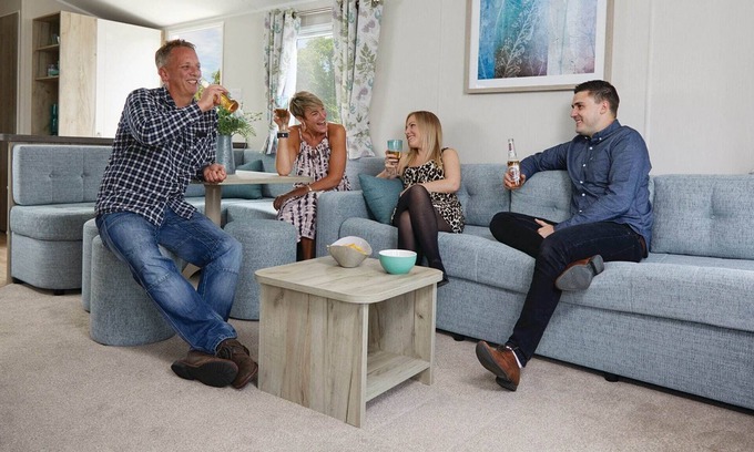 Hayling Island House | 2 bedroom accommodation in Hayling Island