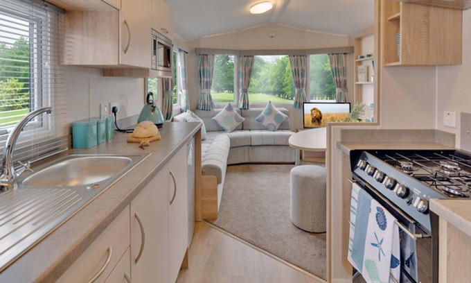 Hayling Island House | 2 bedroom accommodation in Hayling Island